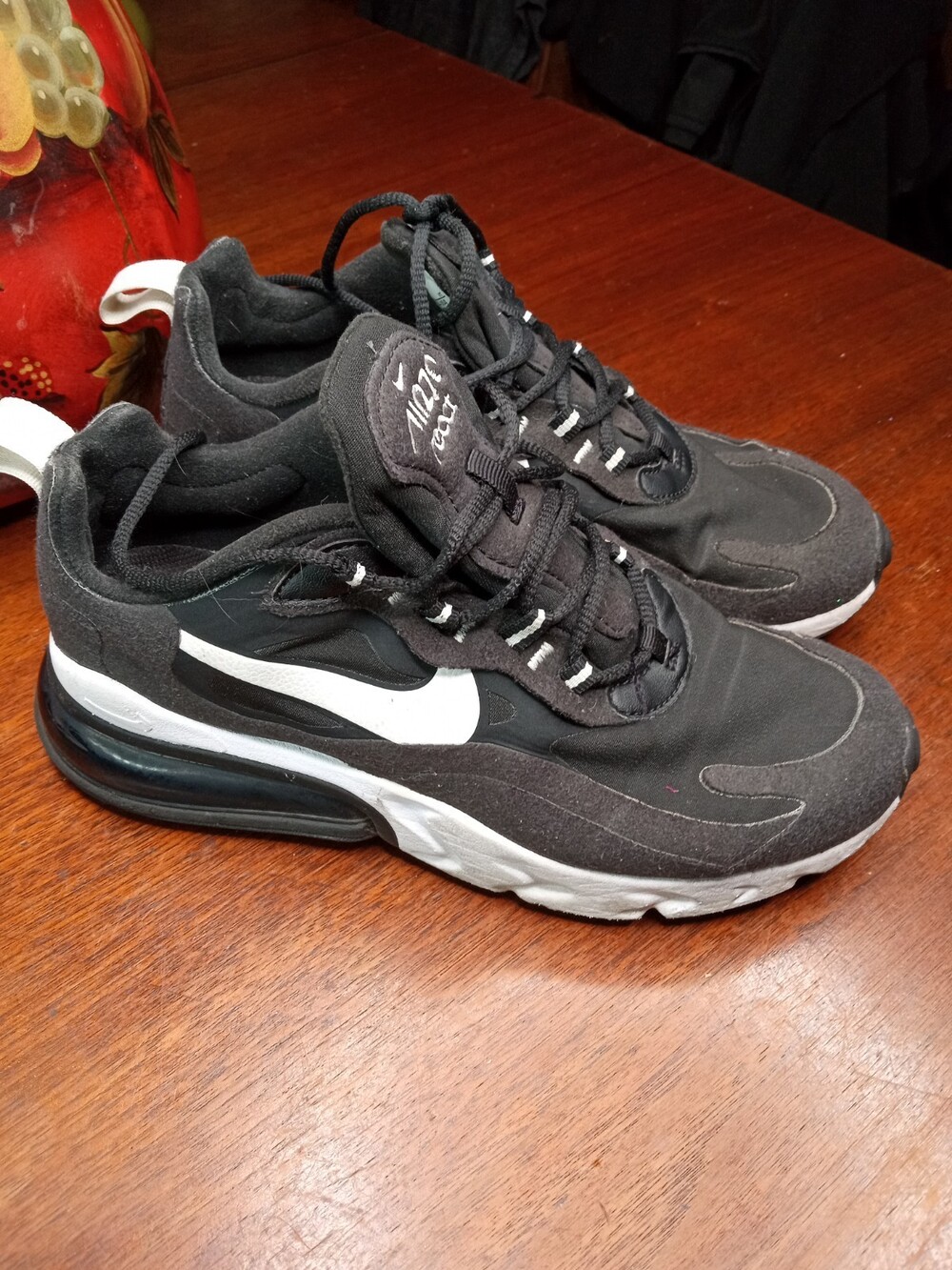 Nike Air Max 270 React Running Shoes Womens Size 6 Sneakers AT6174-004
